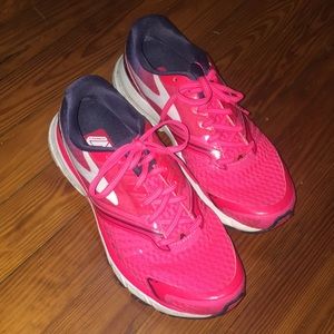 Brand new Brooks Launch 2